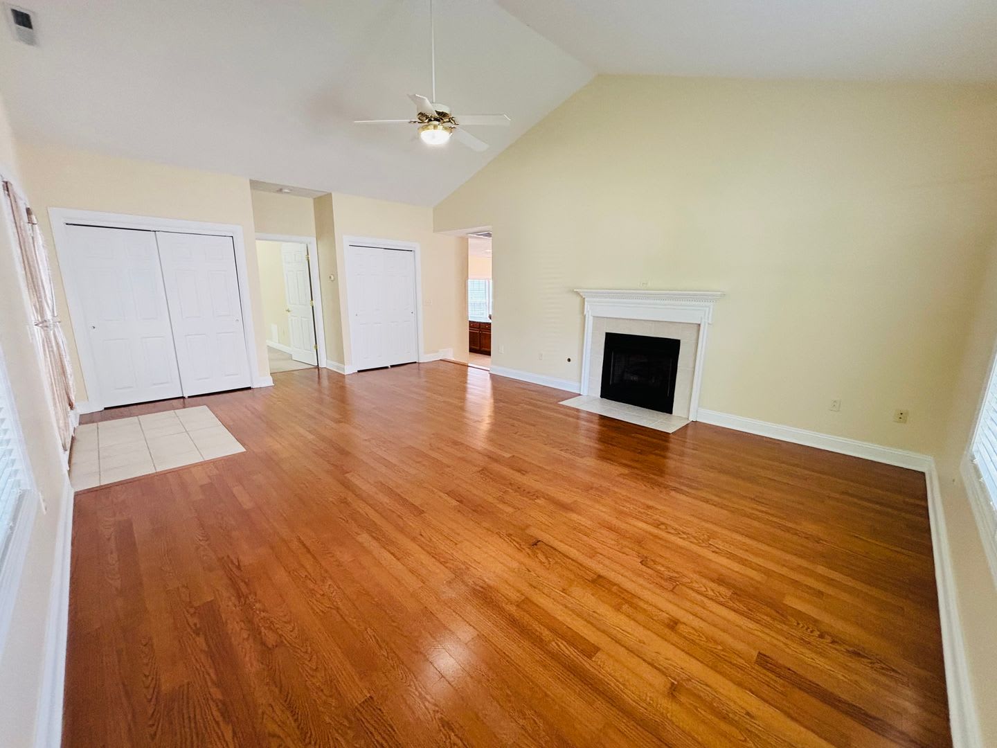 3 Bedroom 2.5 Bath Townhouse with 2 Car Detached Garage – photo 4