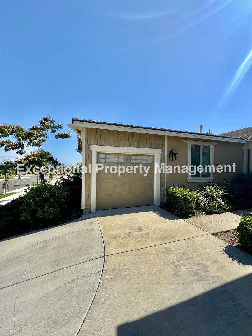 1 Bed 1 Bath Adu – photo 2
