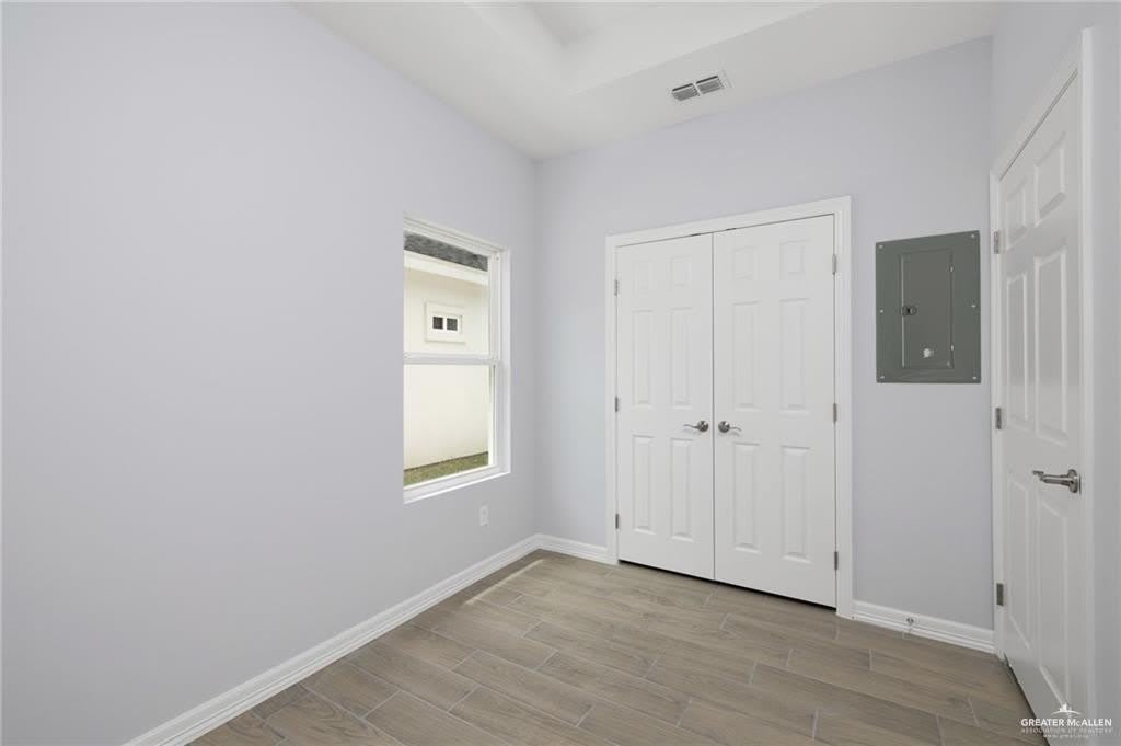 416 E Acacia Street – photo 4