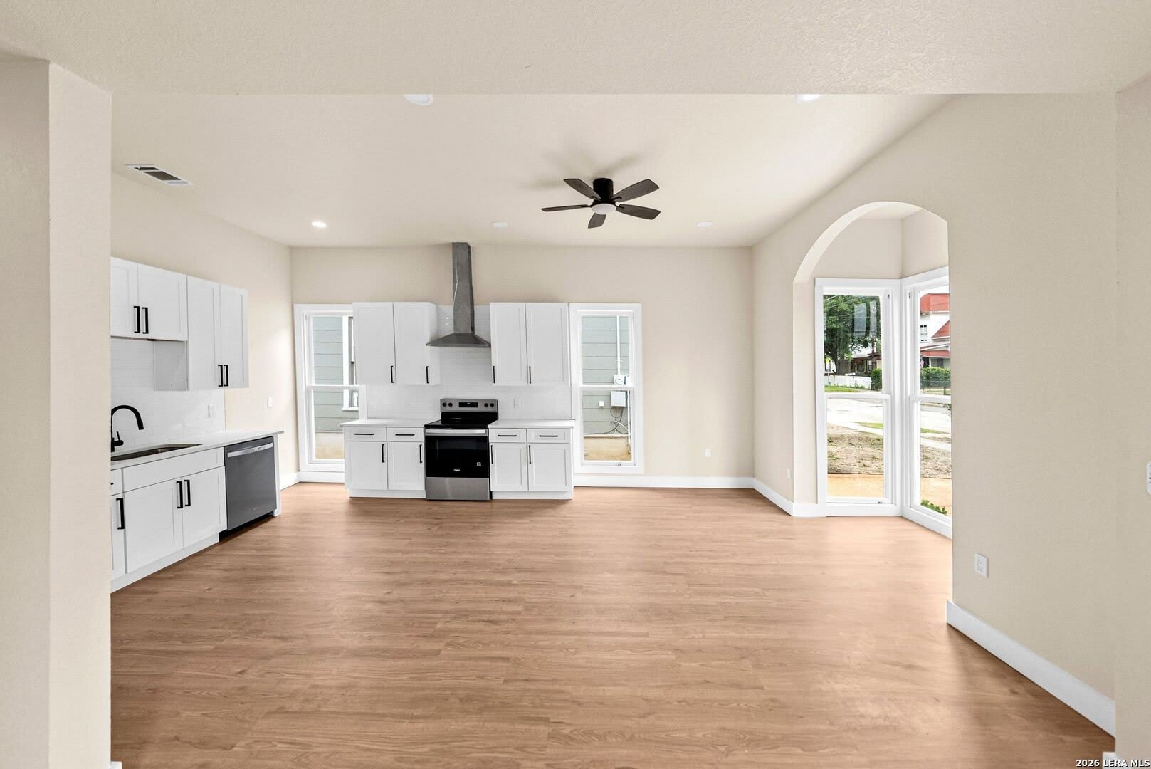 1122 N PINE ST – photo 5