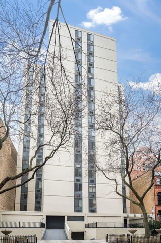 1339 N Dearborn Street – photo 1