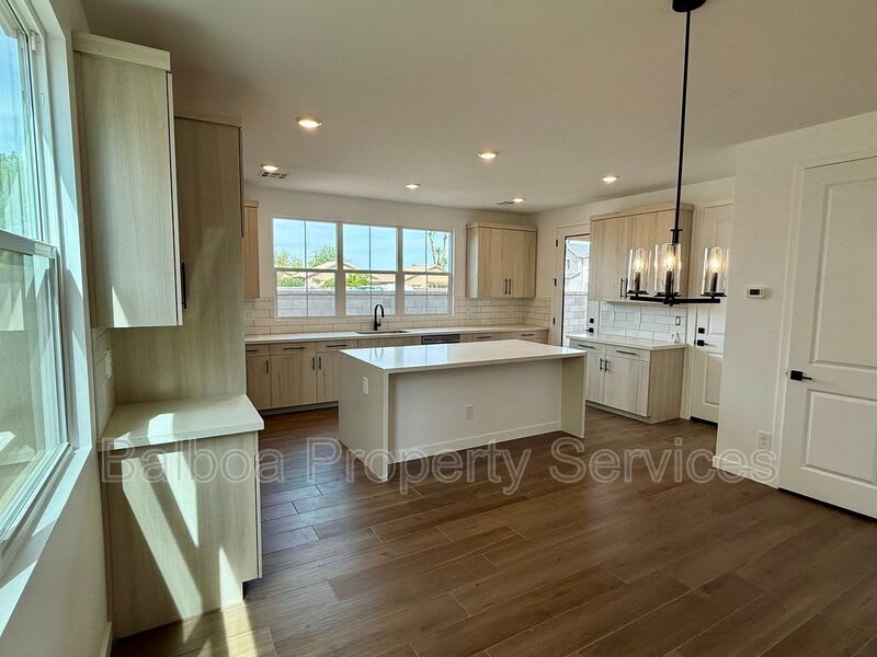 2345 E Stephens Ct – photo 5