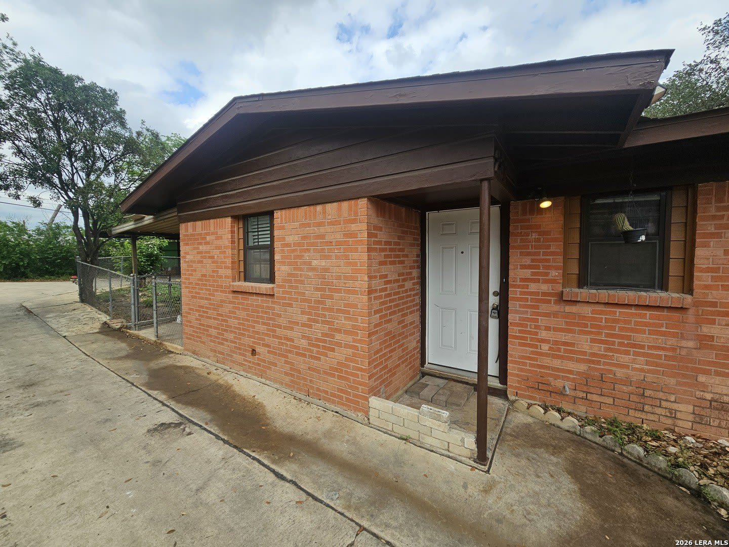 235 Sunnyland – photo 1