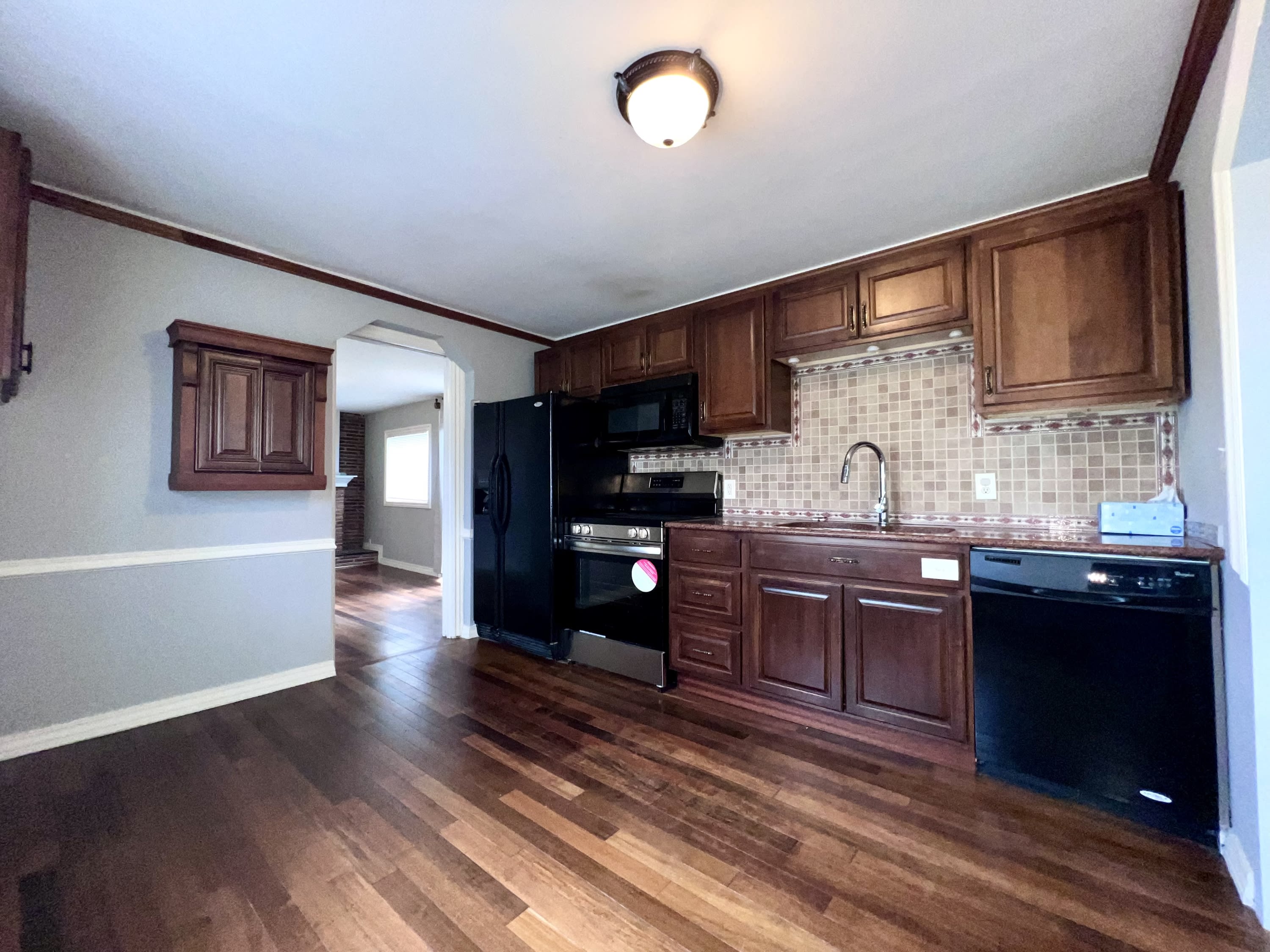 30105 Alger Street – photo 5