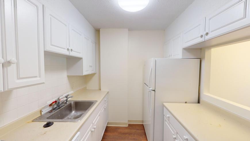 70 Centre St – photo 5