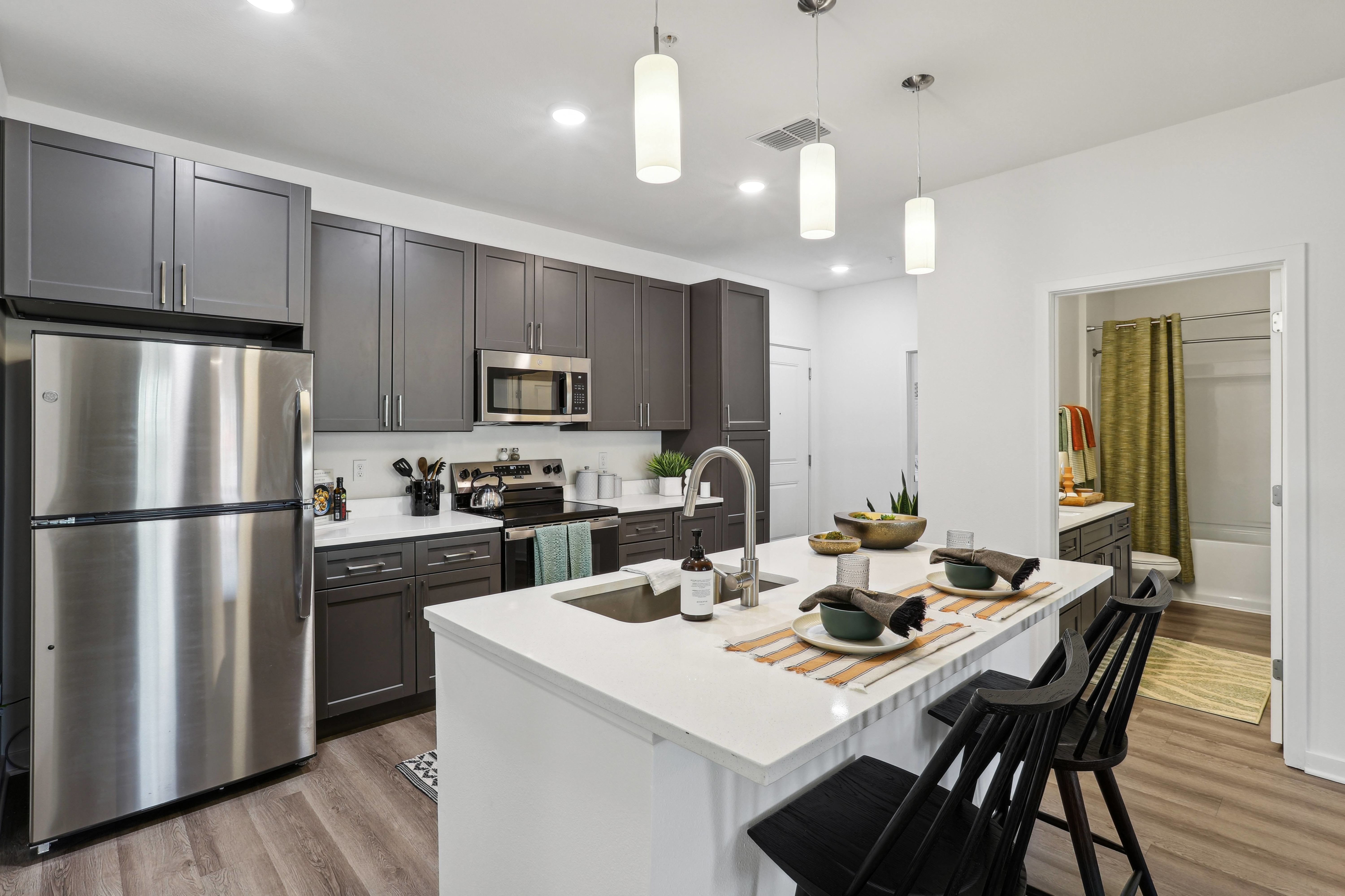Revello Apartments – photo 2