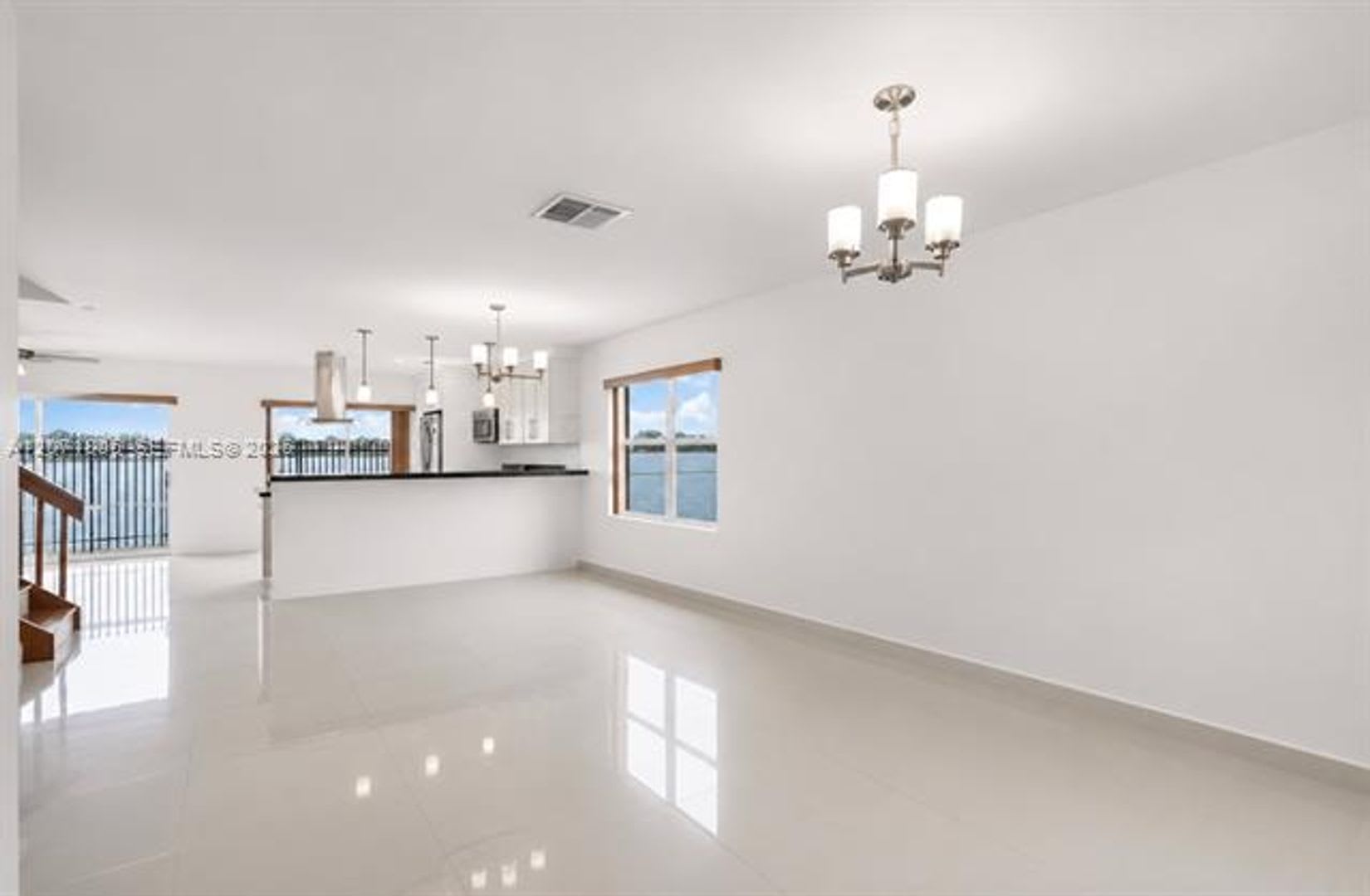 2561 W 60th Pl th 102-1, Hialeah, FL 33016 – photo 4