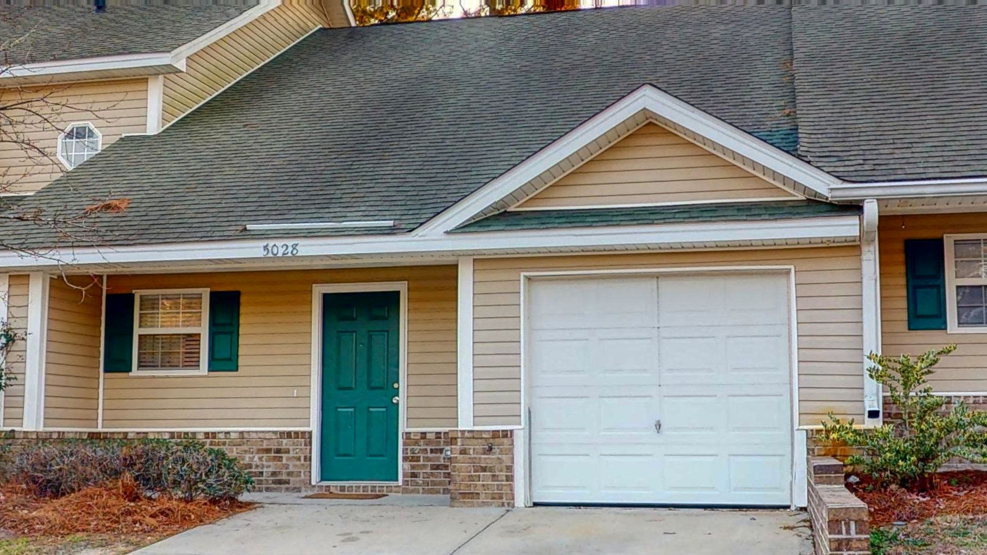 Townhome in Effingham – photo 2