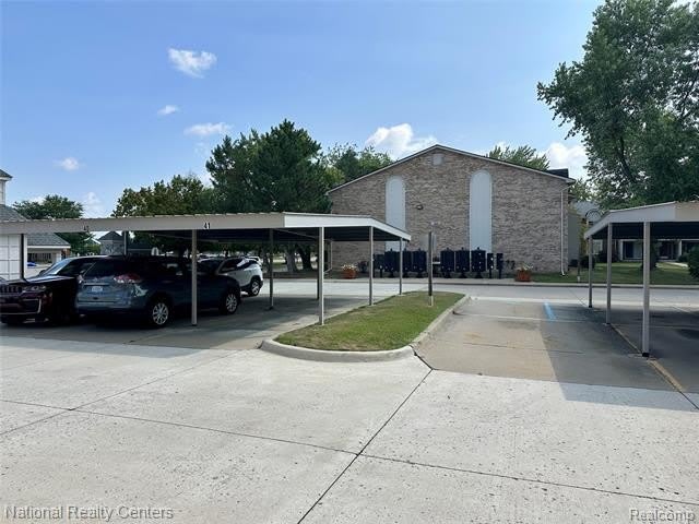 2057 W Franklin Drive – photo 3