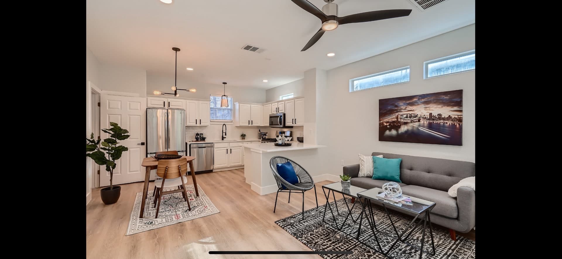Updated home only 10 minutes to downtown! – photo 1