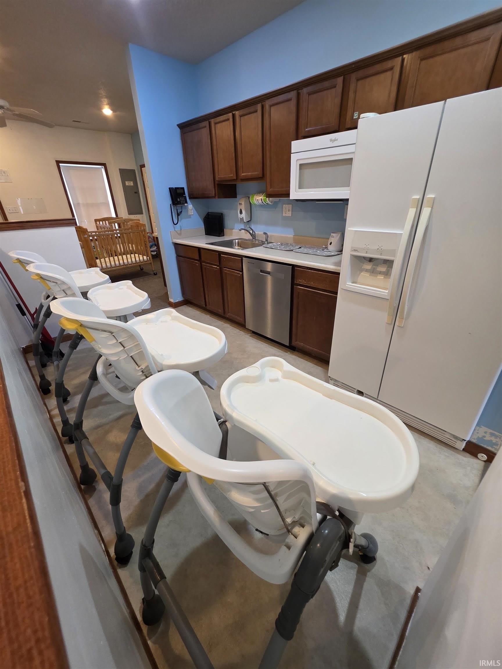 583 Northwood Avenue – photo 5
