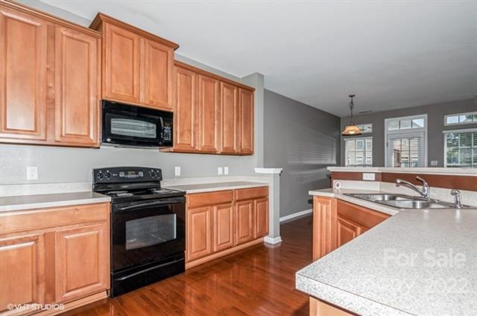 Ayrsley townhome living – photo 3