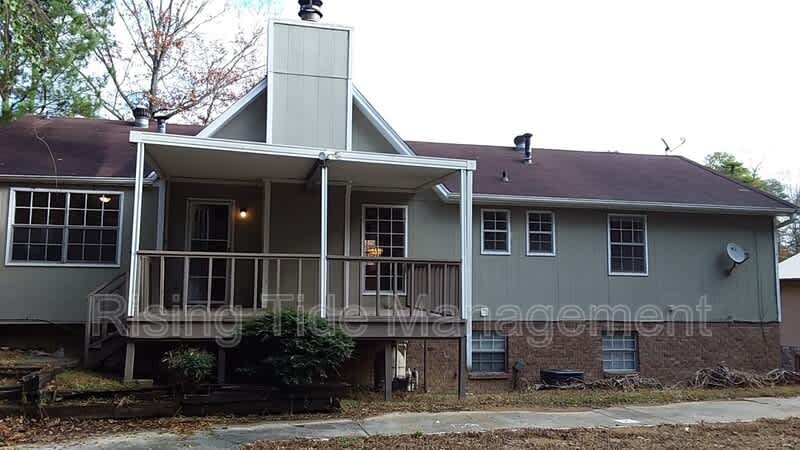 457 Westchester Dr – photo 1