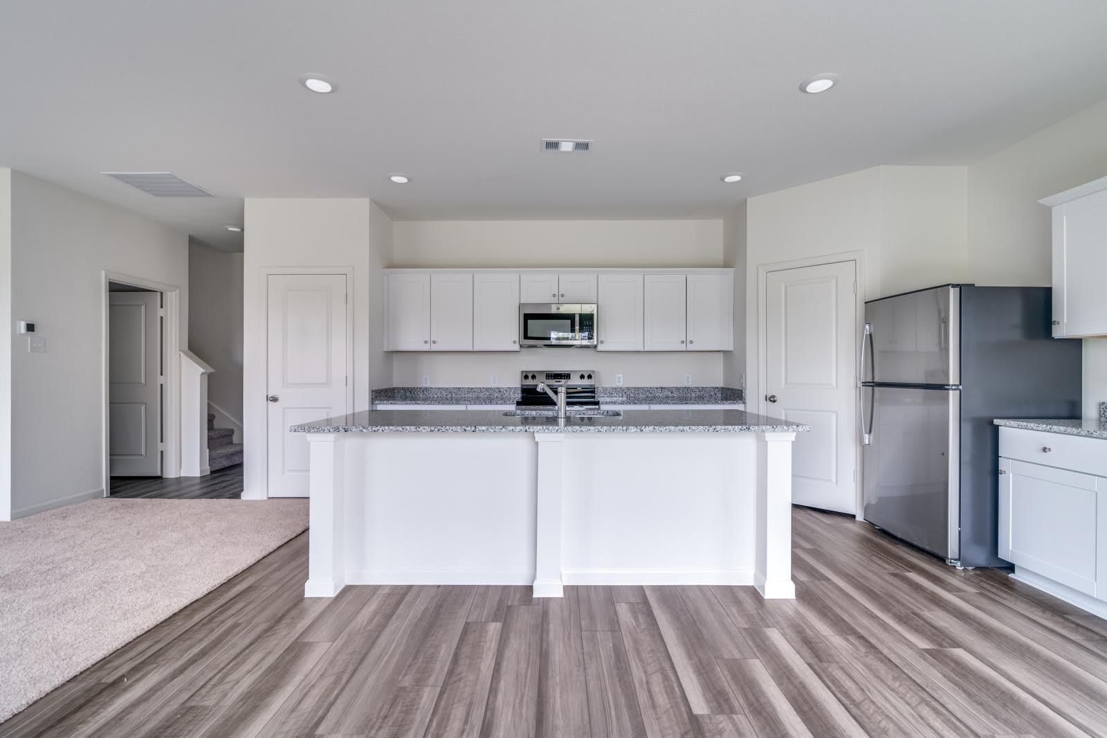 1876 Lockhart Drive – photo 5