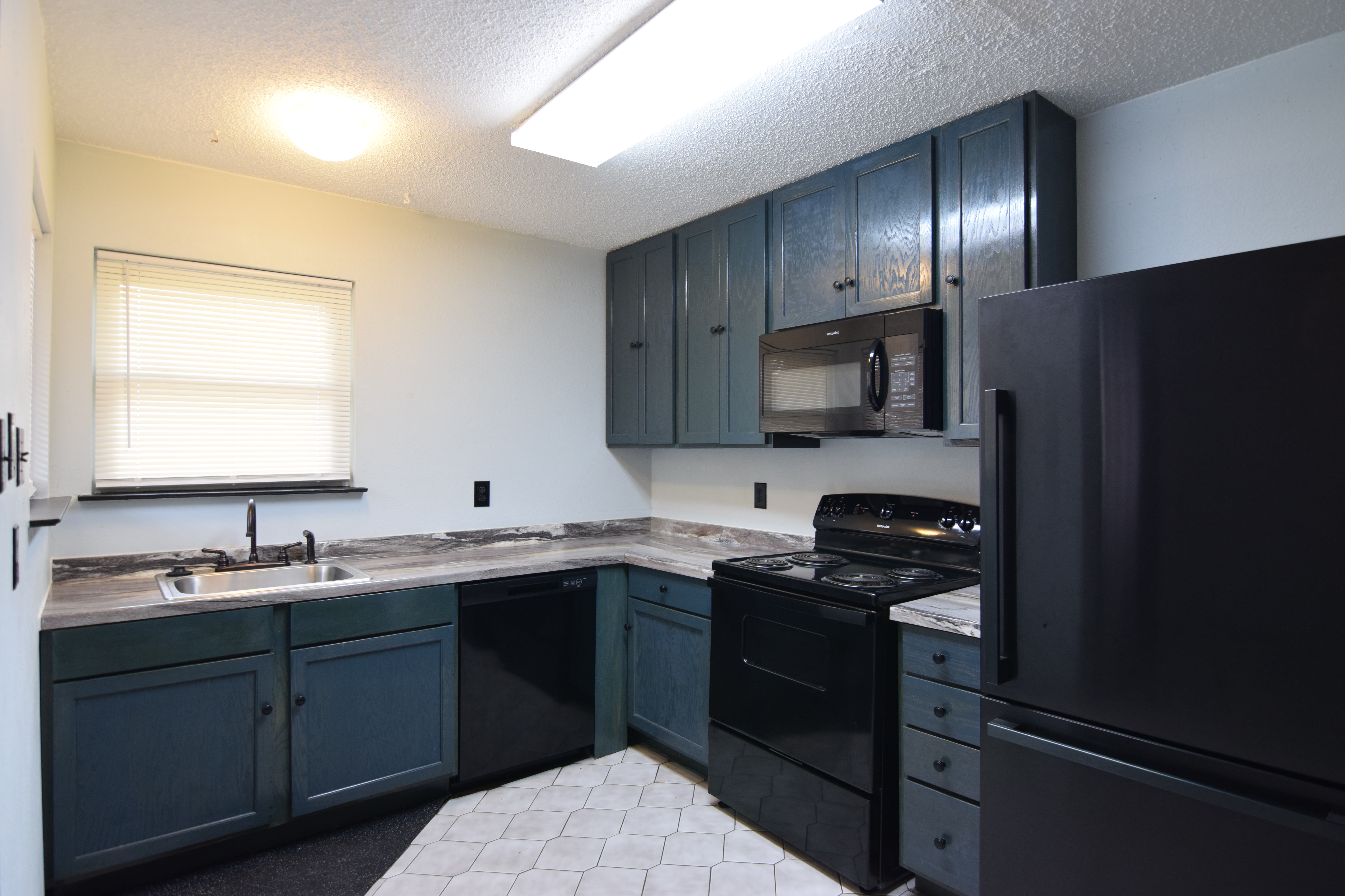 2518 Skyline Dr – photo 4