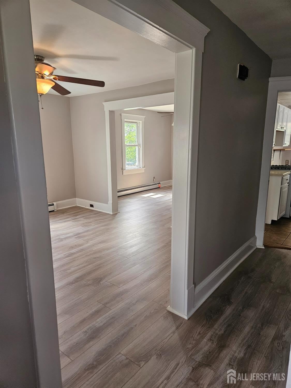 327 Berry Street – photo 3