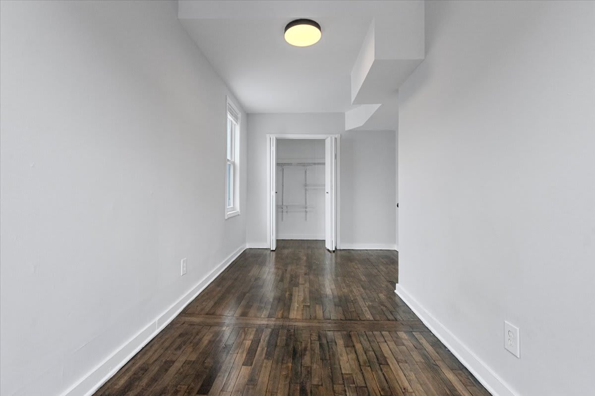 2350 West Augusta Boulevard – photo 4