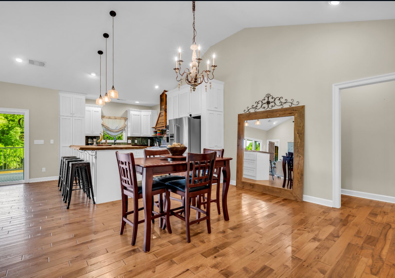 Beautiful 4-bedroom, 2.5-bath riverfront home – photo 5