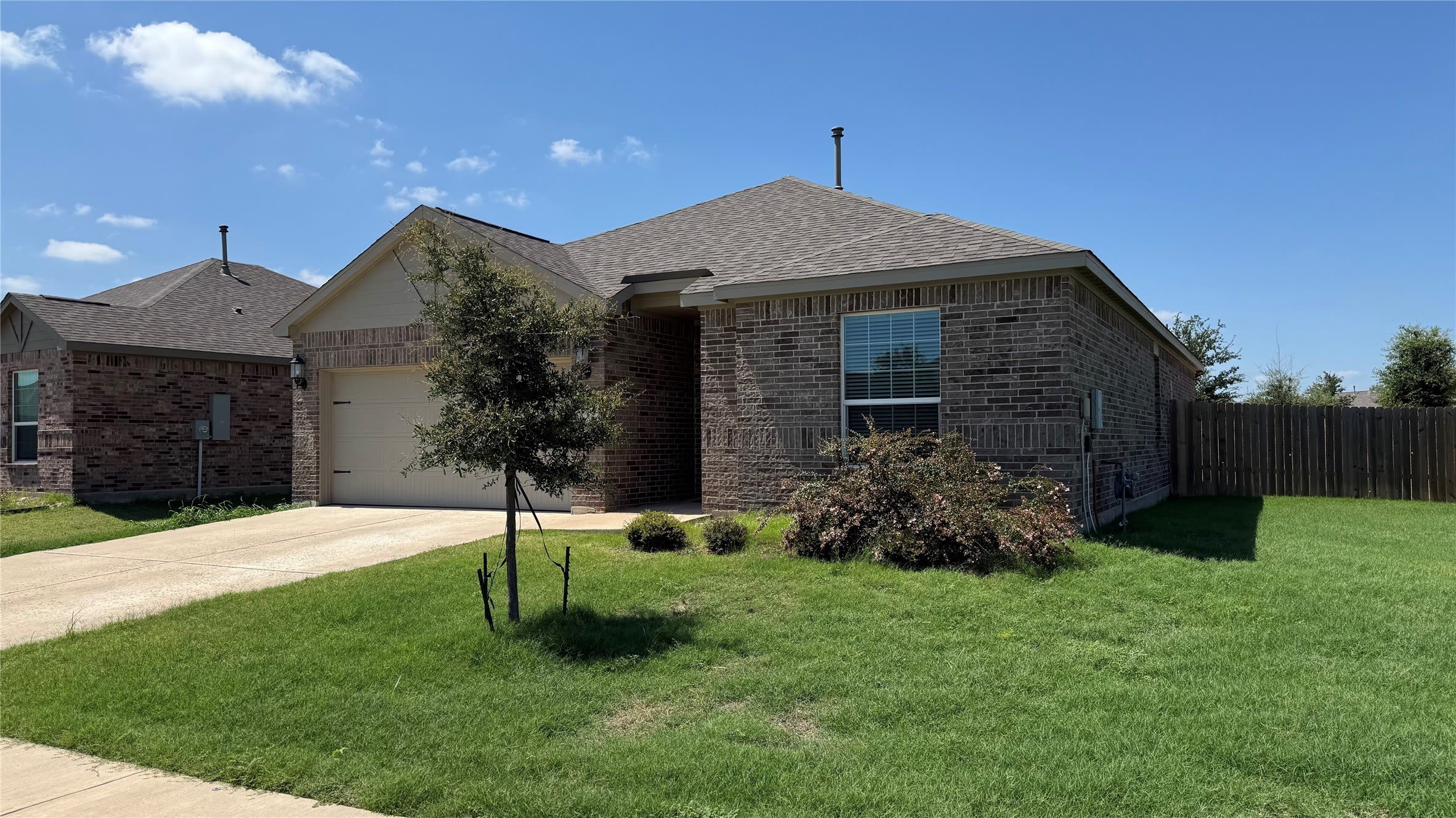 904 Emerson Drive – photo 3
