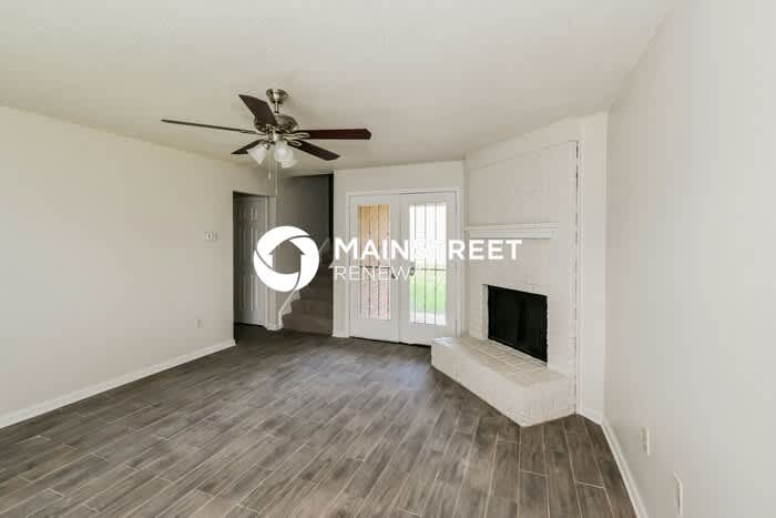 5451 Gardendale Street – photo 3