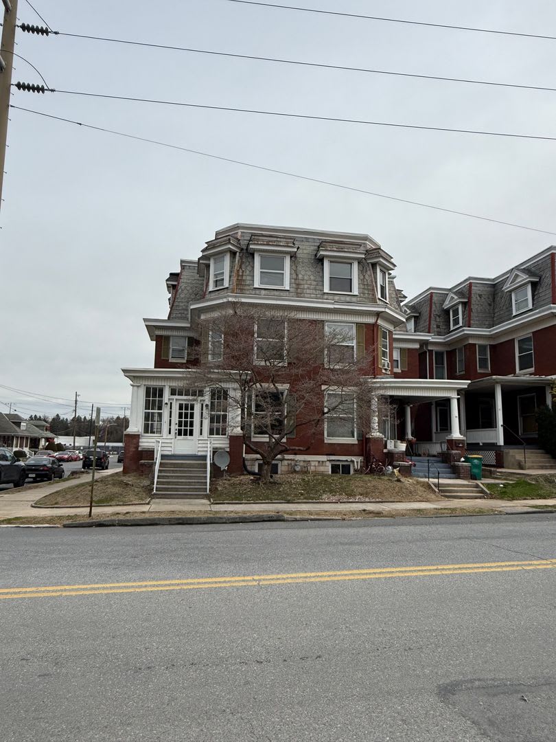 49 W Commerce Street Chambersburg Pa 17201 – photo 3
