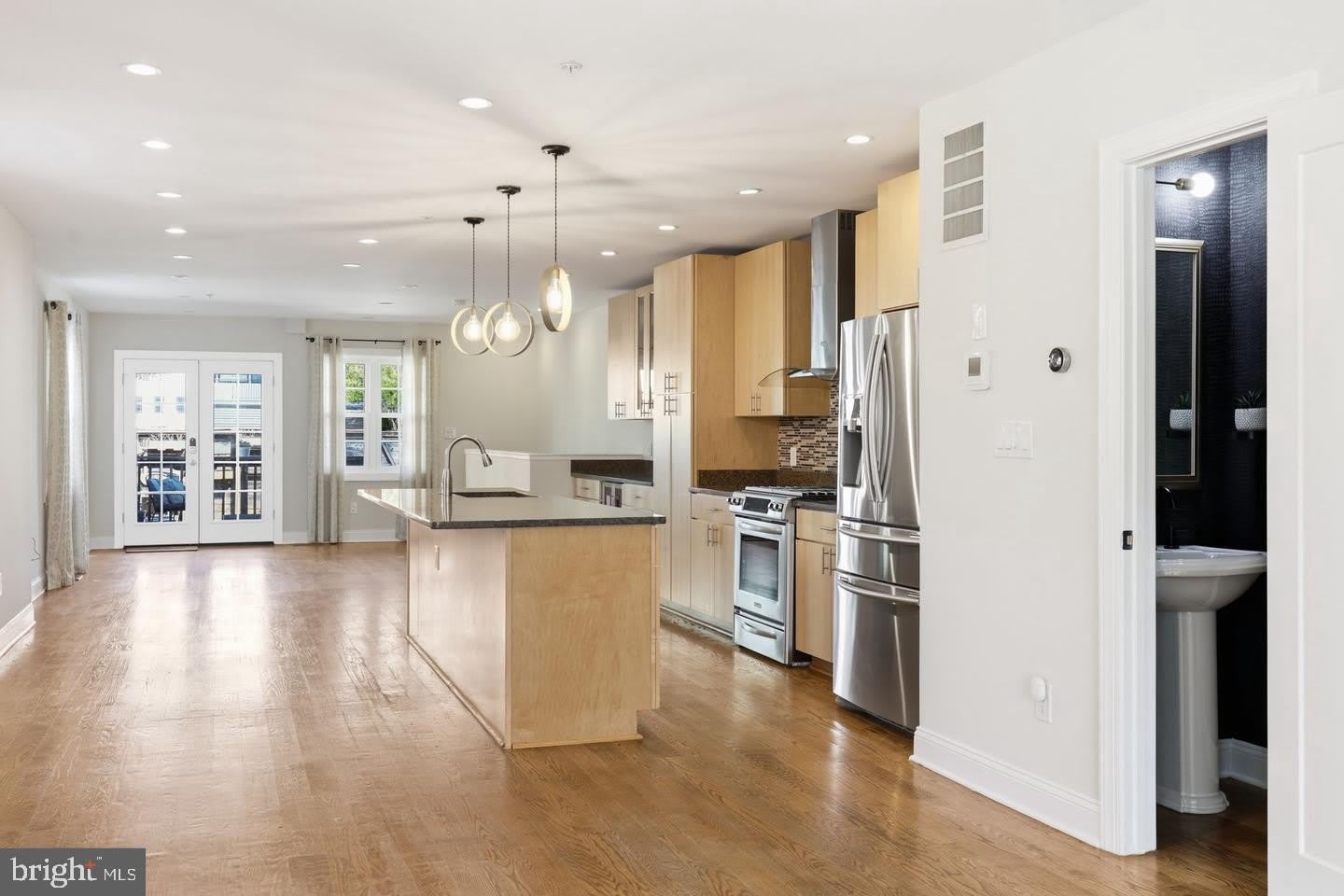 1820 INDEPENDENCE Avenue SE – photo 4