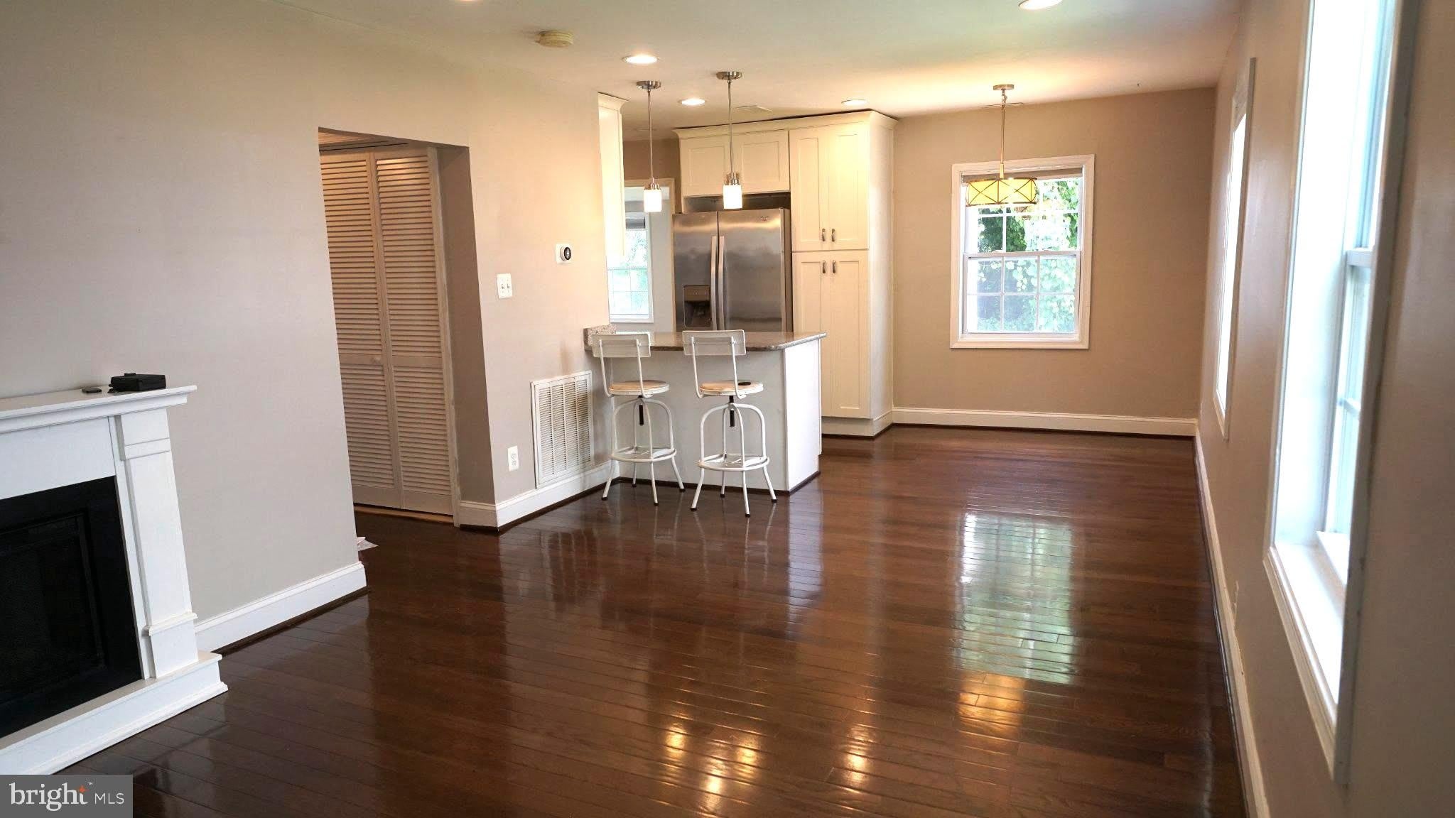 2006 GRIFFITH Road – photo 2