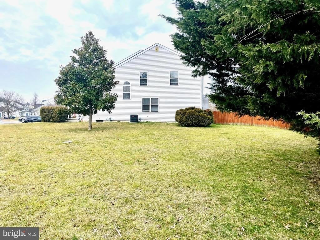 673 WARREN DRIVE – photo 5