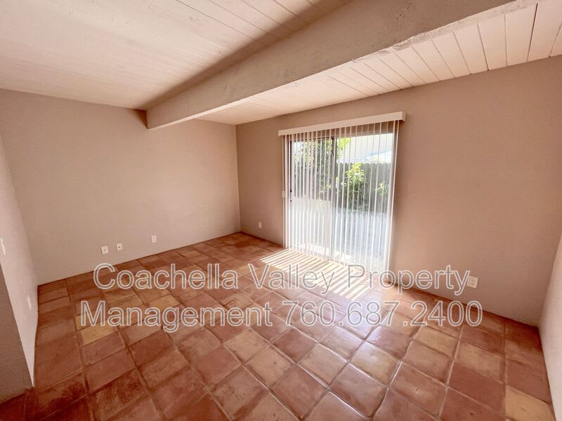 540 S Thornhill Rd – photo 2