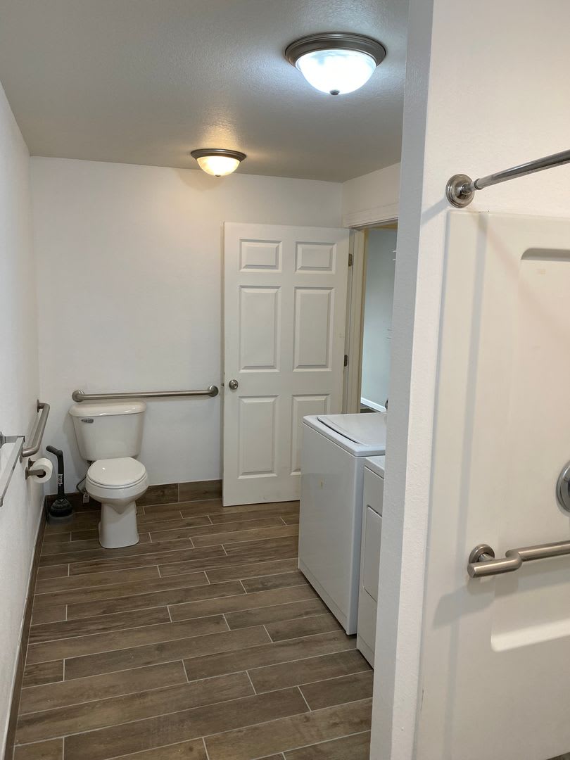 3 bedroom 1.5 bath house for rent! – photo 4