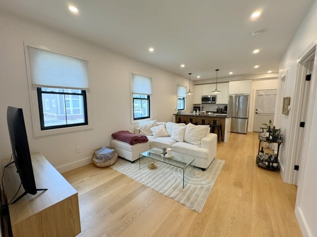 93 Cowper St – photo 1