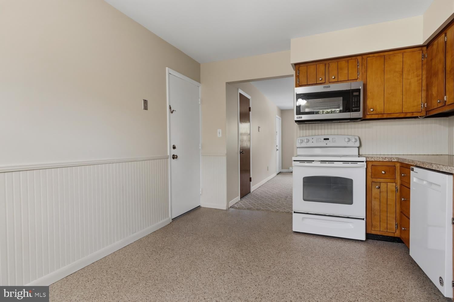429 EDGEMONT Avenue – photo 3