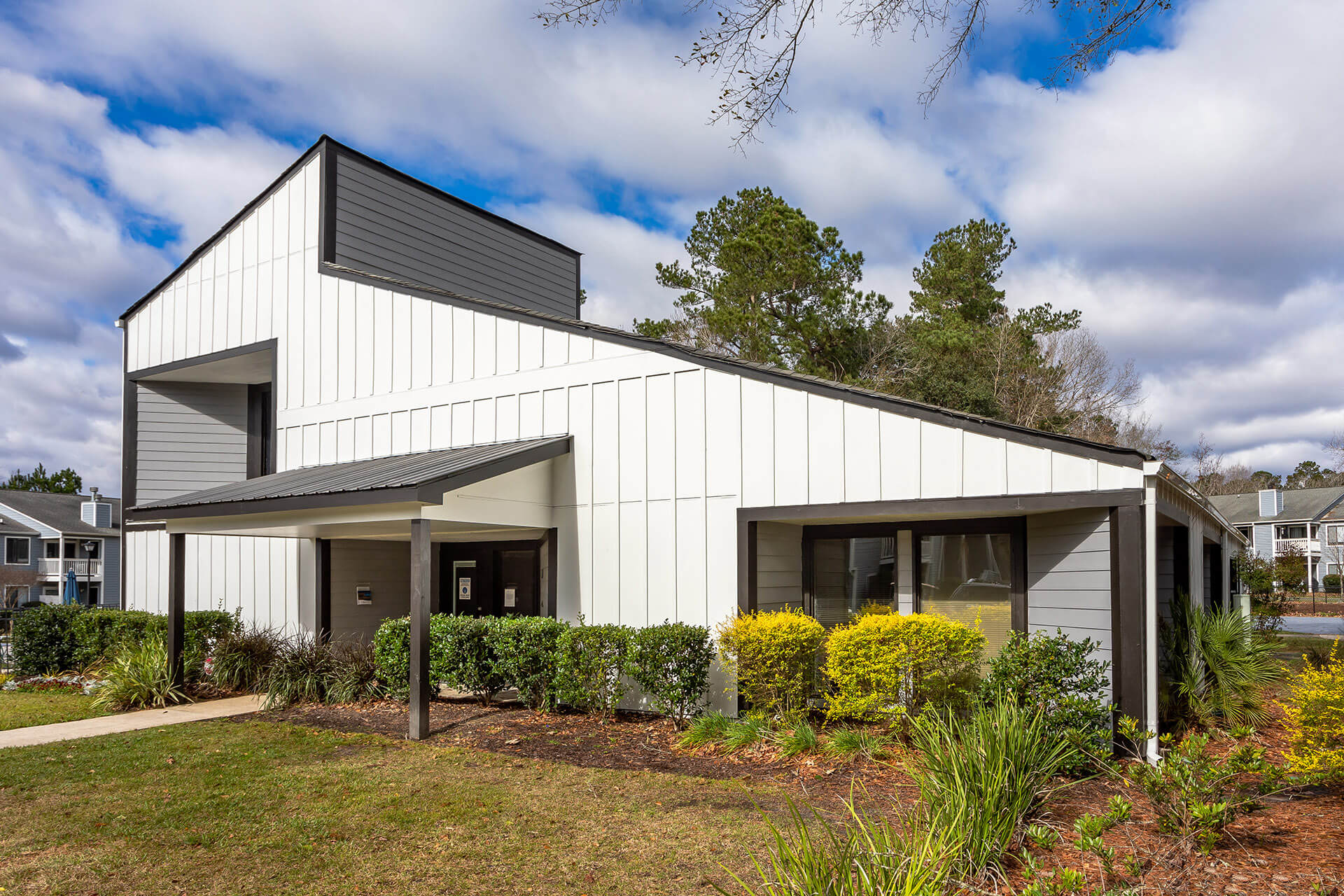 Martins Creek Apartments – photo 2
