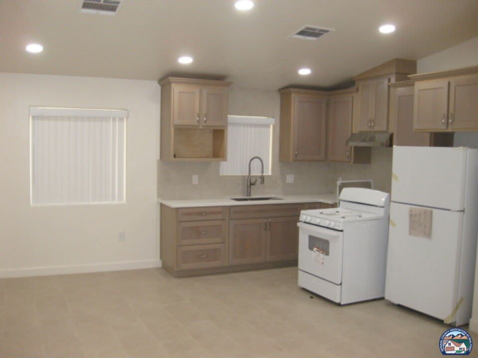 311 S E – photo 3
