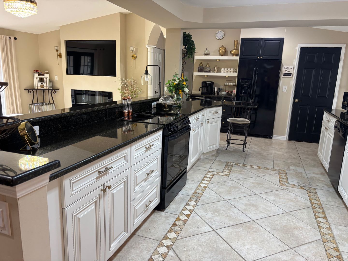 No Hoa Move In Ready Tomorrow 3 Bedroom 2 Bath Private Heated Pool Home On 1 5 Acres In Oakes Estates Furnished Seasonal Or Annual Rental Golden Gate Estates Oakes Estates – photo 4