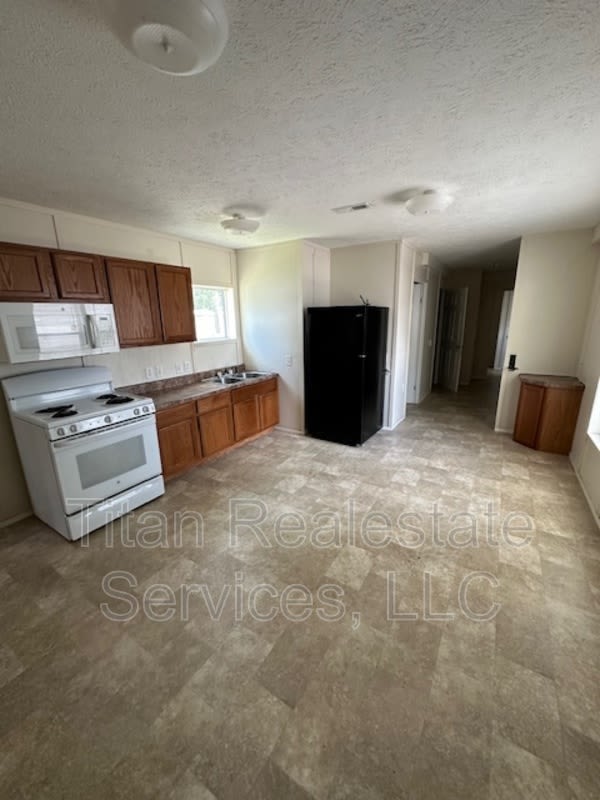 1835 South Lake Arthur – photo 3