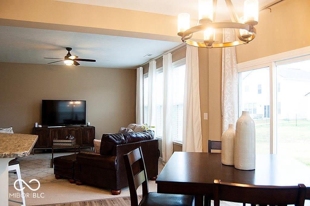 1887 Lakecrest Drive – photo 4