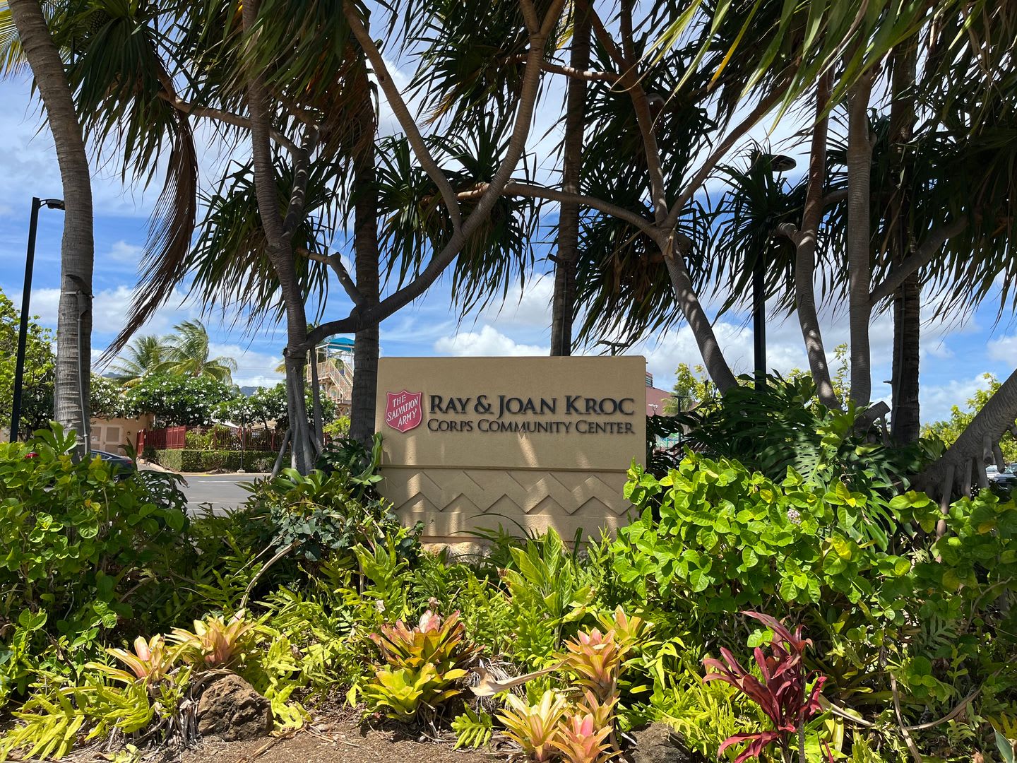 Stunning 3 Bedroom And 2 5 Bathroom Home In The Heart Of Liko At Ho Opili Prime Ewa Beach Location – photo 3