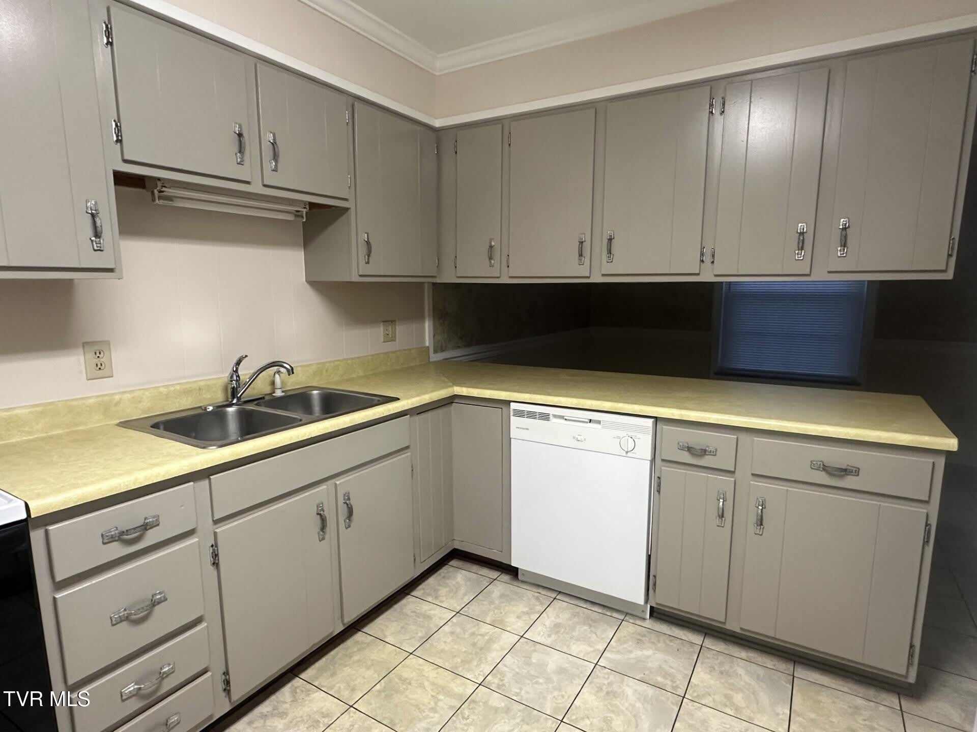 103 Skyview Drive – photo 4
