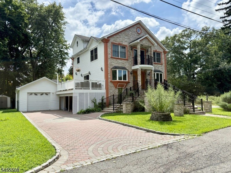 2 Waterway Rd – photo 2