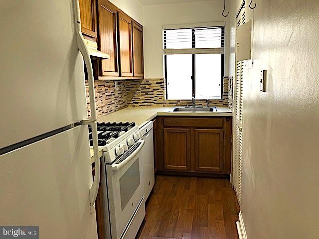 3819 DAVIS Place NW – photo 4