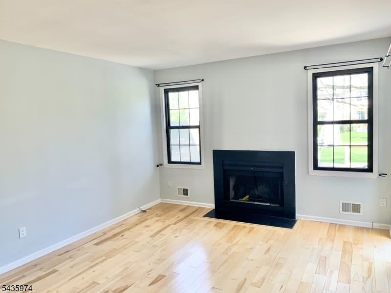 305 Marten Rd – photo 3