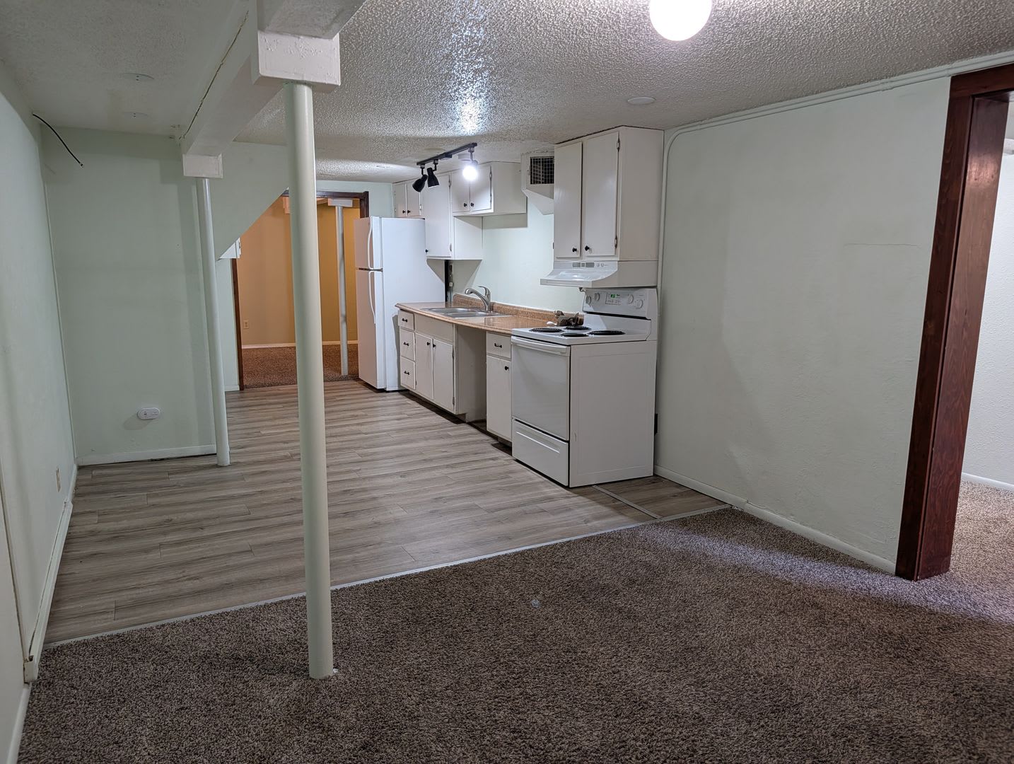 Colorado Ave 2209 W – photo 3