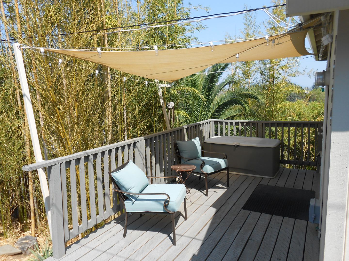 Furnished Studio Available For Move In – photo 2