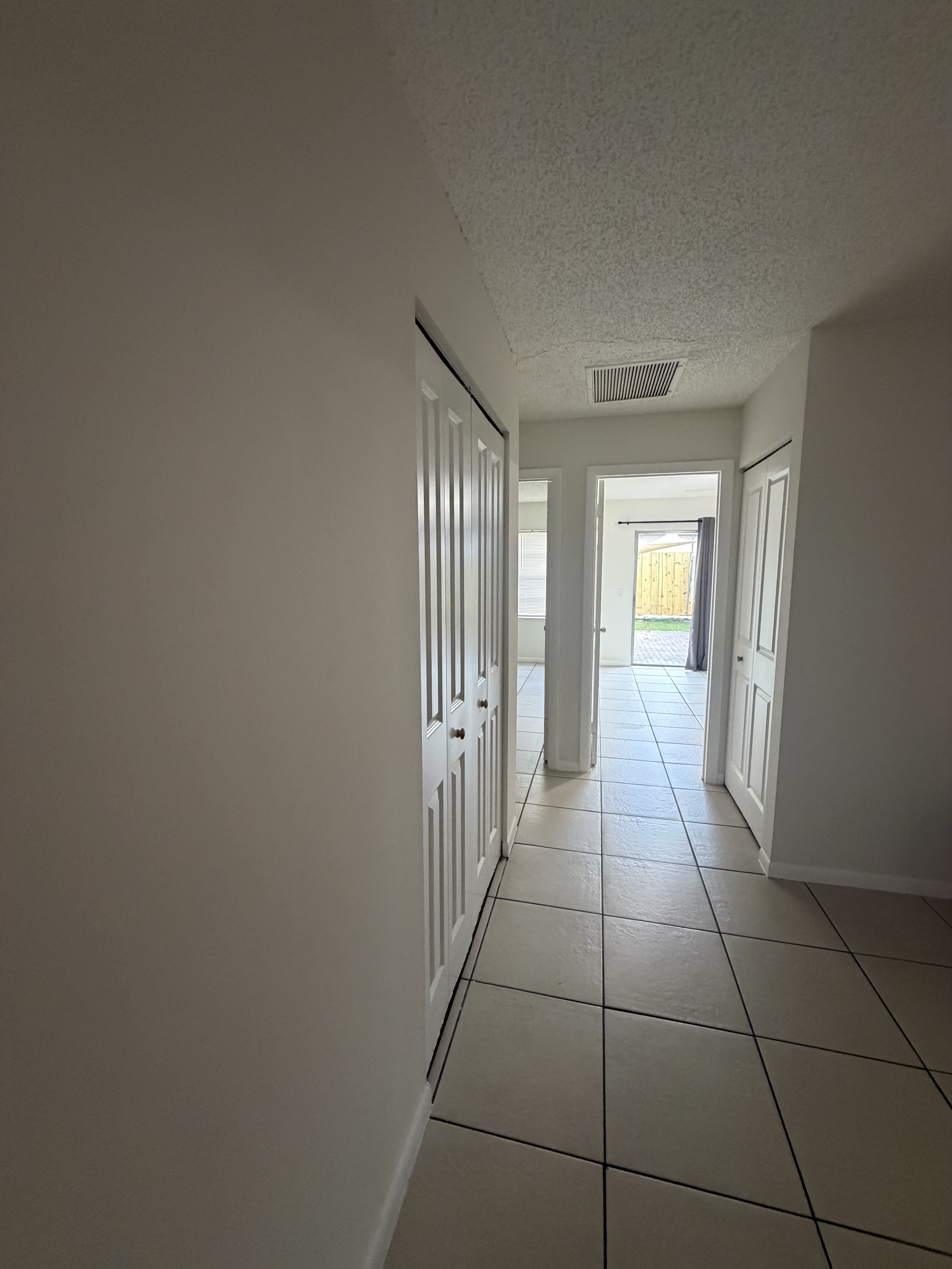 3677 S 57th Ave – photo 3