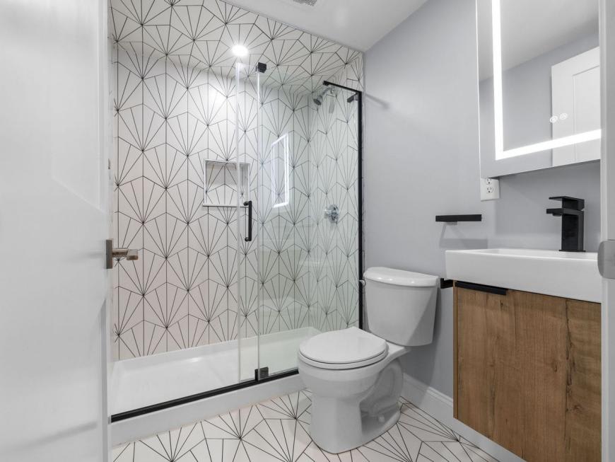 17 Tesla Ave. – photo 3