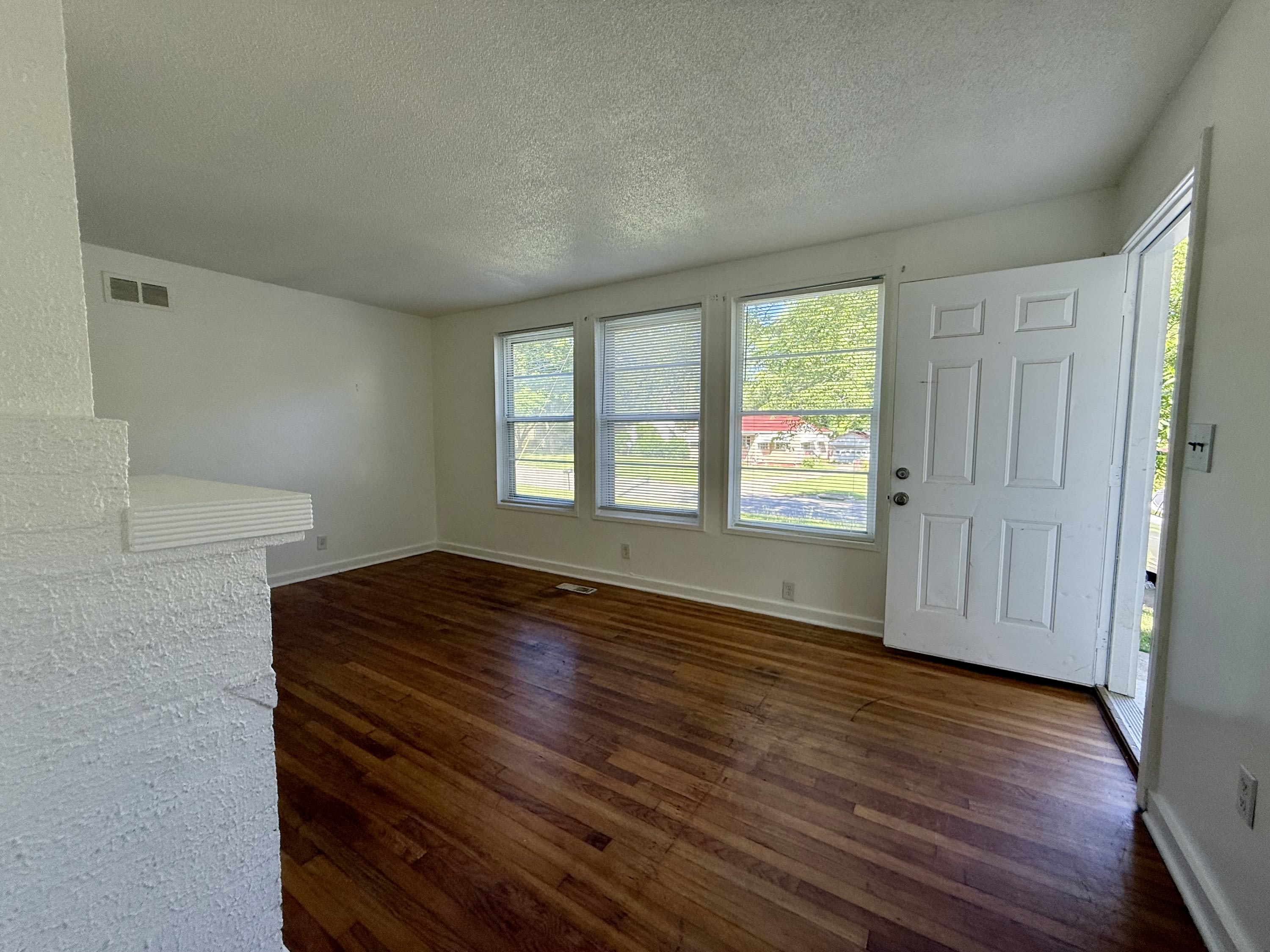 628 Annie Laura Drive – photo 3