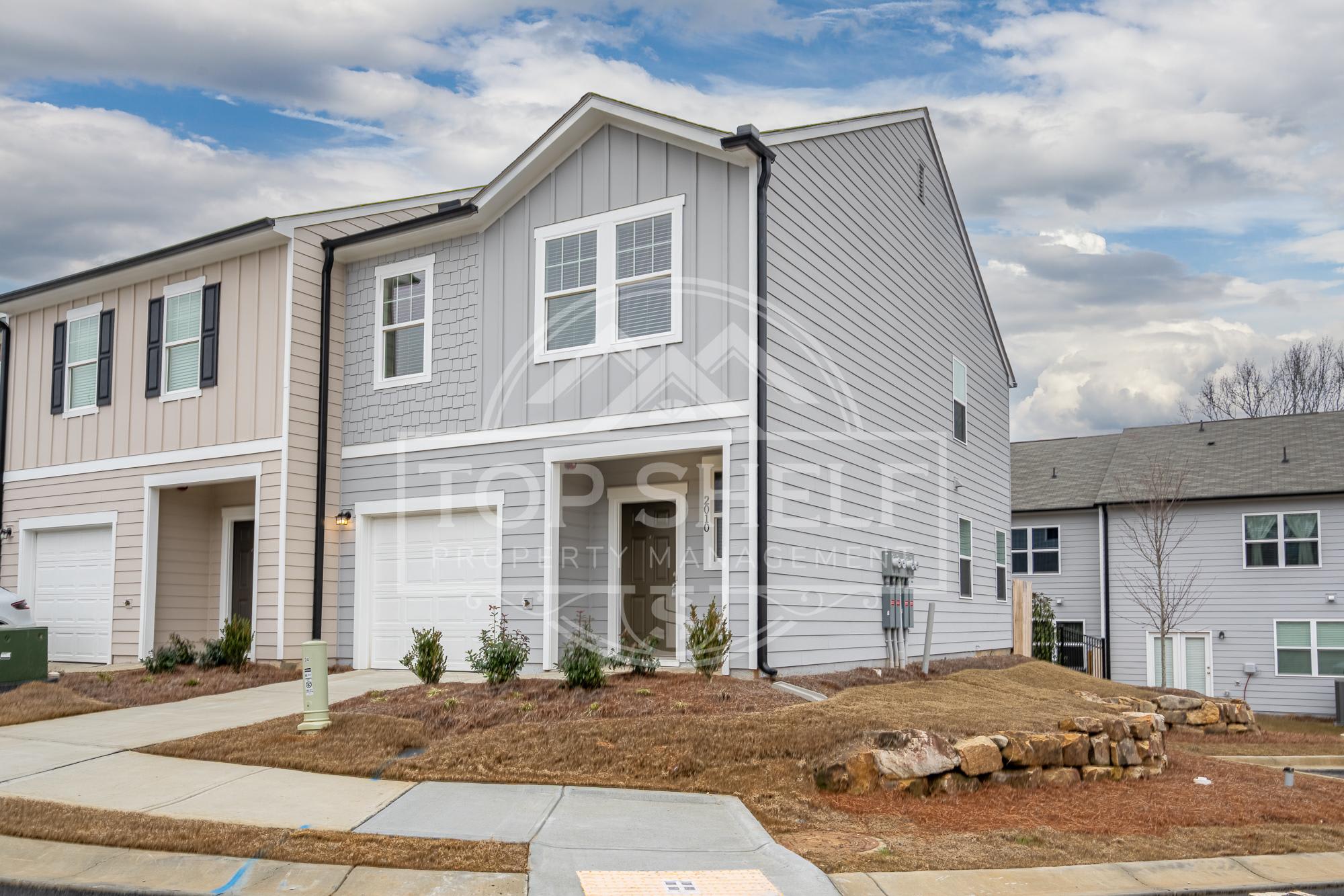 2010 Ayla Drive – photo 2