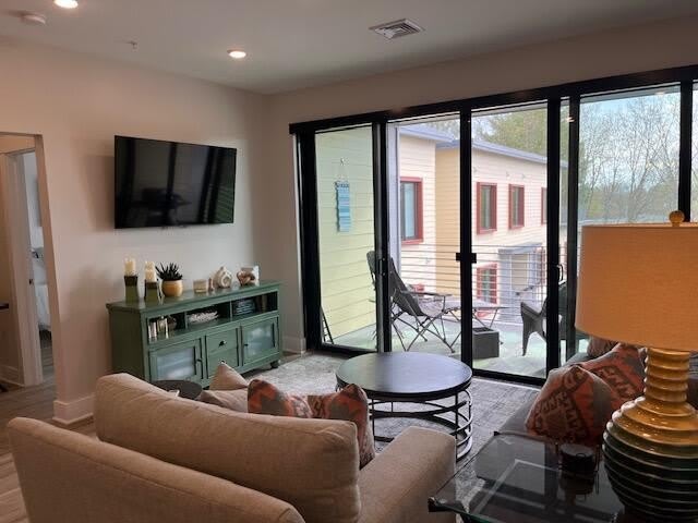 116 West Avenue – photo 3