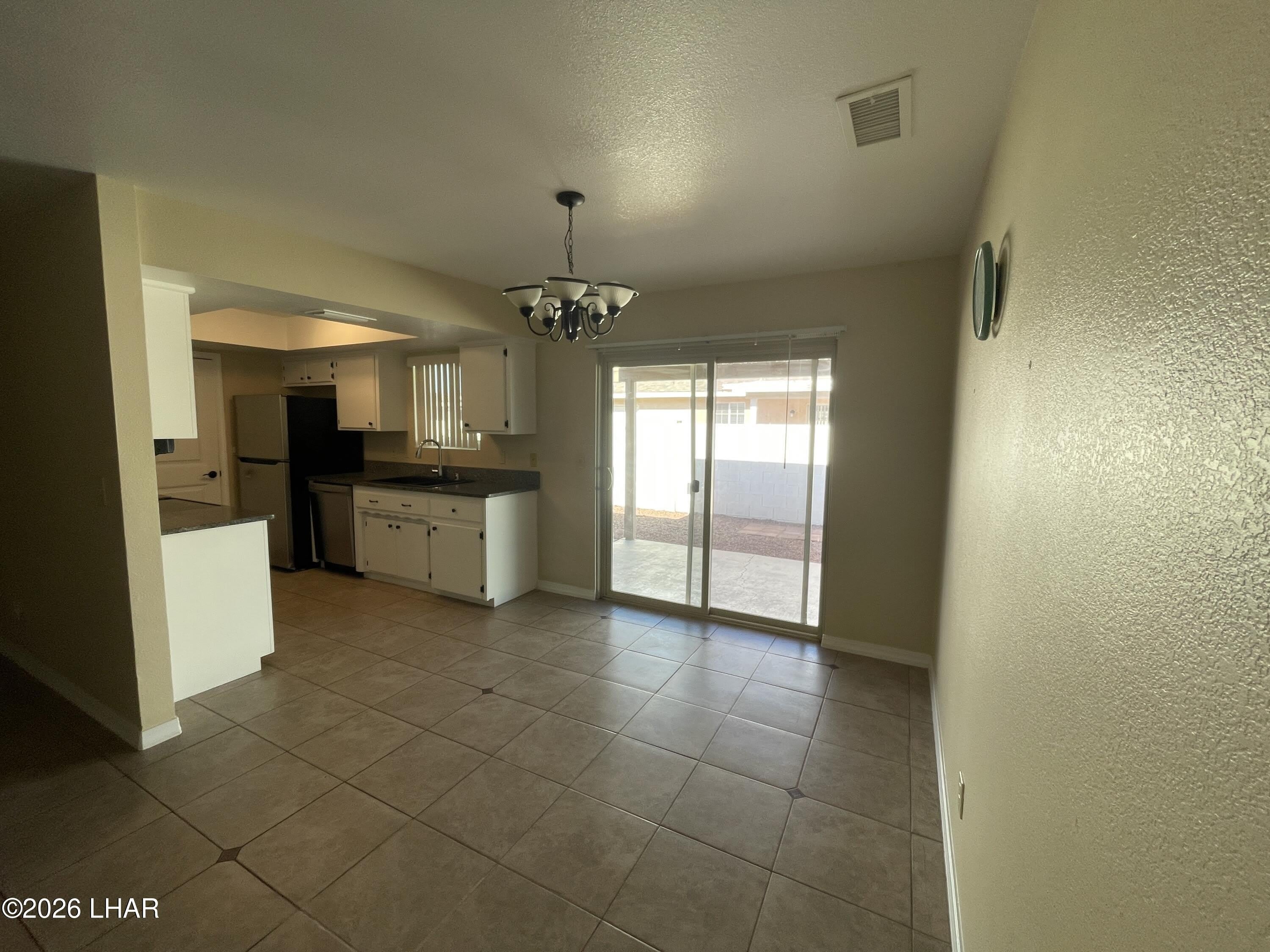 1927 Motor Ave – photo 4